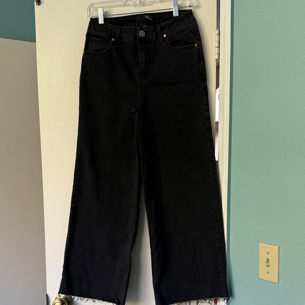 1822 Denim Black Flare Jeans